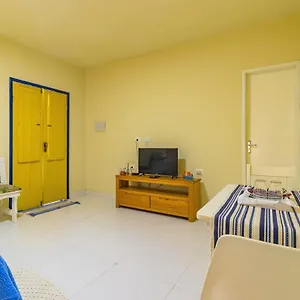 https://sutes-b6.portodegalinhashotels.com